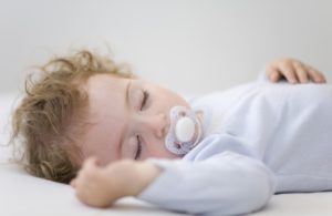 при нарушении режима бодрствования и сна