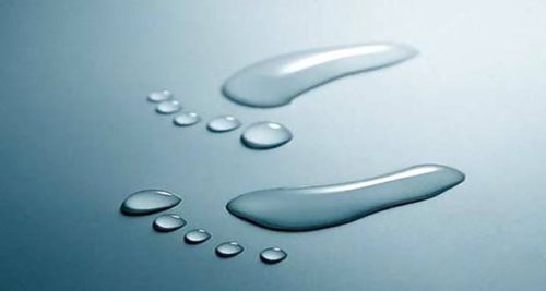 Холодный пот у ребенка причины