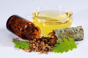 настои из коры дуба и шалфея