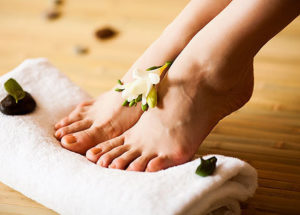 Можно каждый вечер растирать ступни