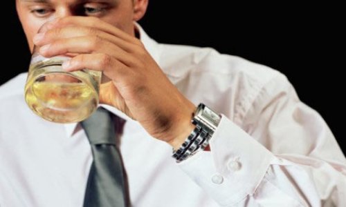 Почему потеешь после пьянки