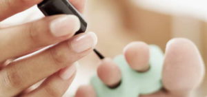 Правила применения лечебного лака